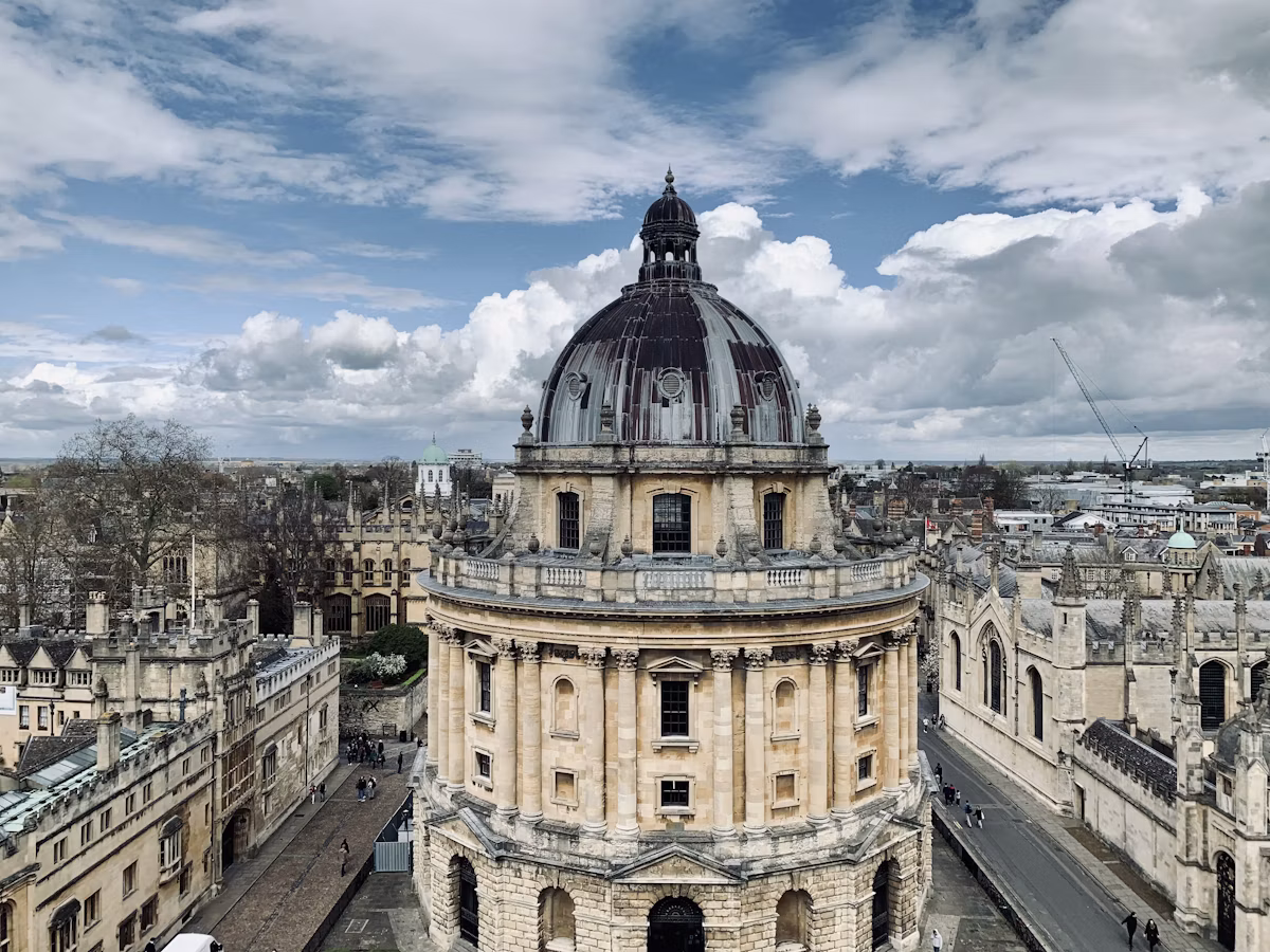 英伦皇室与学府巡礼 | 英国 温莎城堡+牛津剑桥+巴斯巨石阵 3天2晚深度高定游